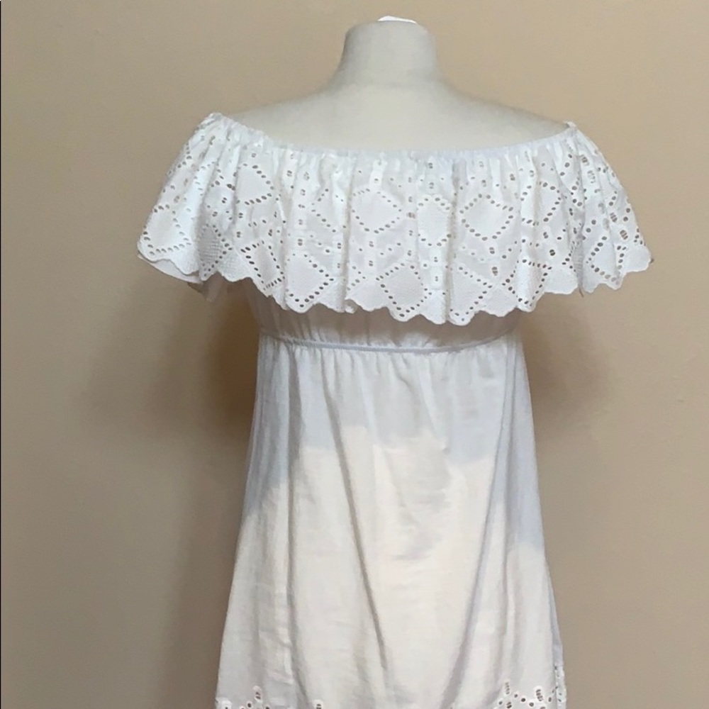 Off-shoulder cotton dress